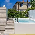Nika-10 By Interhome * Umag