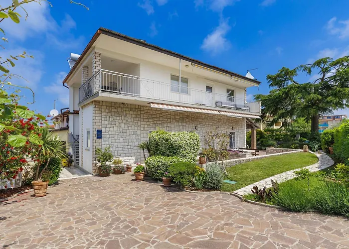 Nika-10 By Interhome Lejlighed *