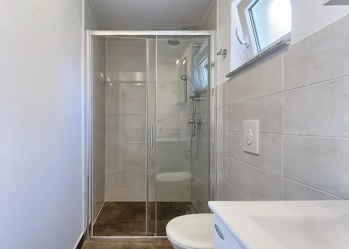 Lejlighed Nika-10 By Interhome *