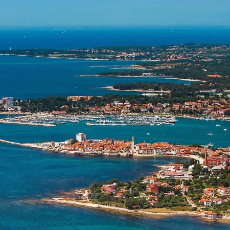 Nika-10 By Interhome *