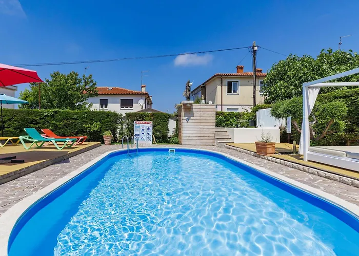 Nika-10 By Interhome