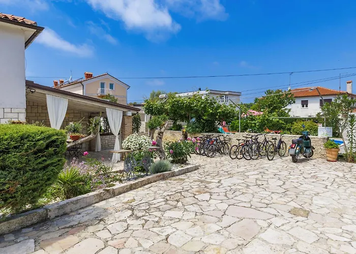 Nika-10 By Interhome * Umag