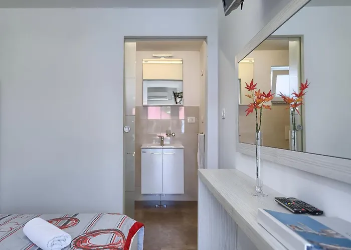 Nika-10 By Interhome * Umag